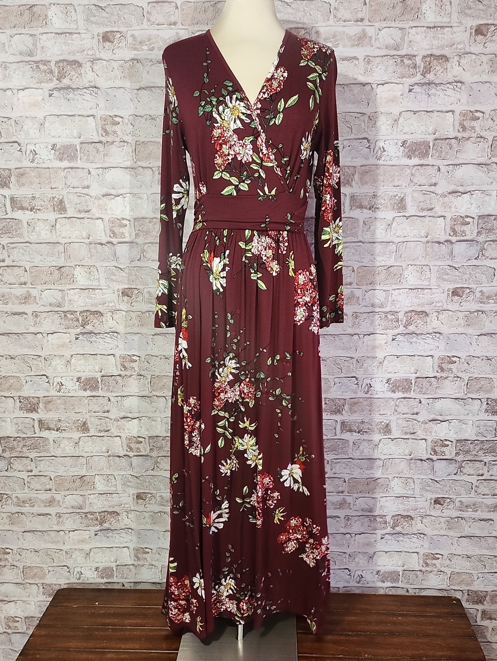 Lilbetter Womens Burgundy Long Sleeve Floral Maxi Dress- Medium